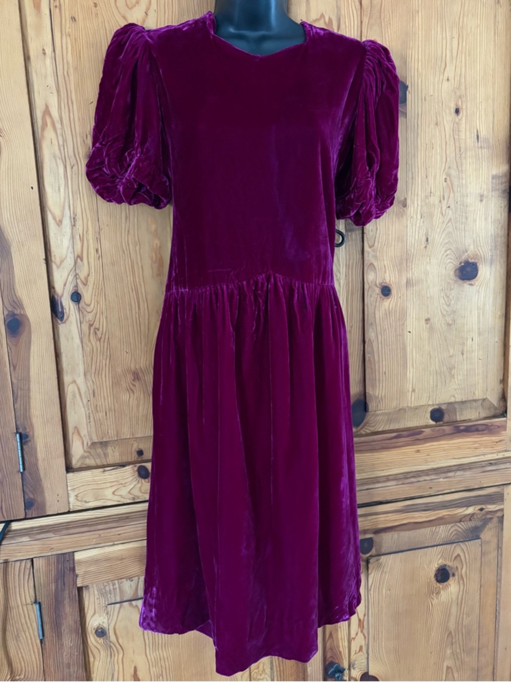 Vintage 60s magenta velvet baby doll style dress w puffed sleeves S